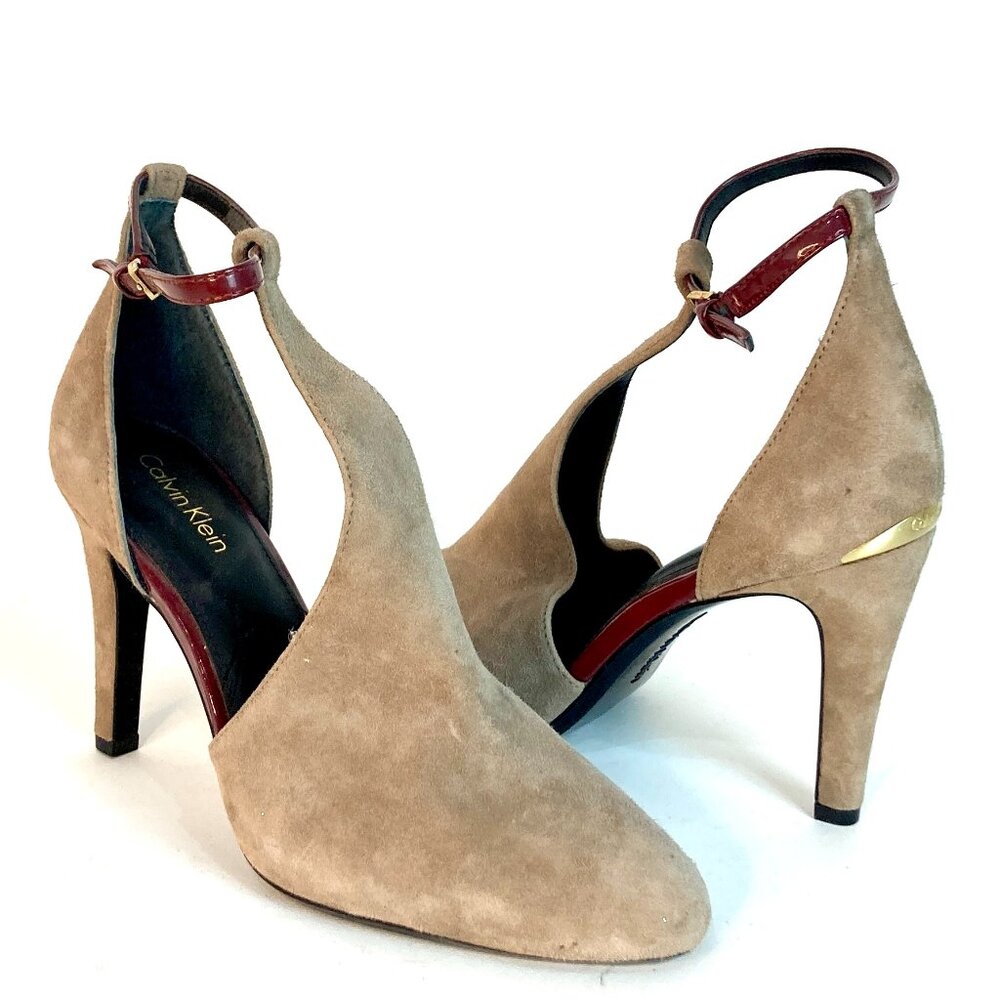 Brand New Calvin Klein Cherilyn Gray Suede T-Strap Ankle Strap Cut Out Heels 8